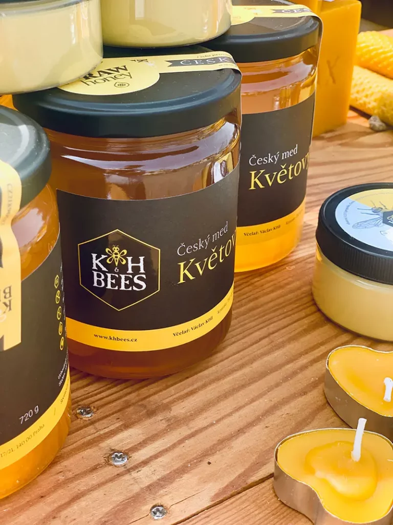 Doporučujeme vám kupovat med u lokálního včelaře